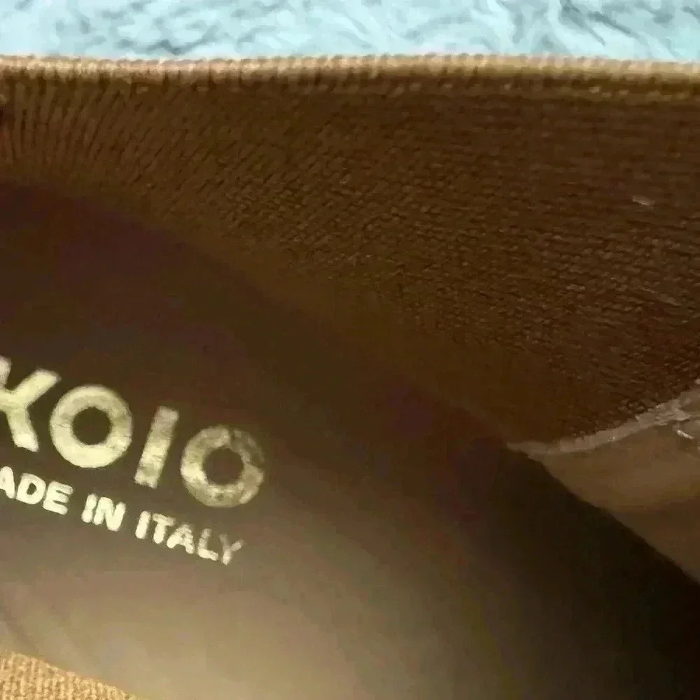 KOIO Verona Leather Chelsea Boots Chunky Sole Minimalist Tan Beige Platform